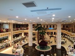 -碧中海汤泉汗蒸酒店