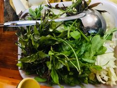 -黄利砖万峰林布依特色酸笋牛肉馆