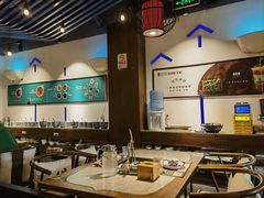 -尚尚仙·酸汤猪手·猪肚鸡火锅(华联万柳购物中心店)