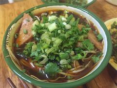 -拈签一笑黄牛肉辣卤串串