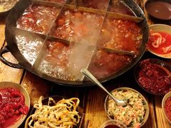 -岗上渣渣老火锅(两路口店)