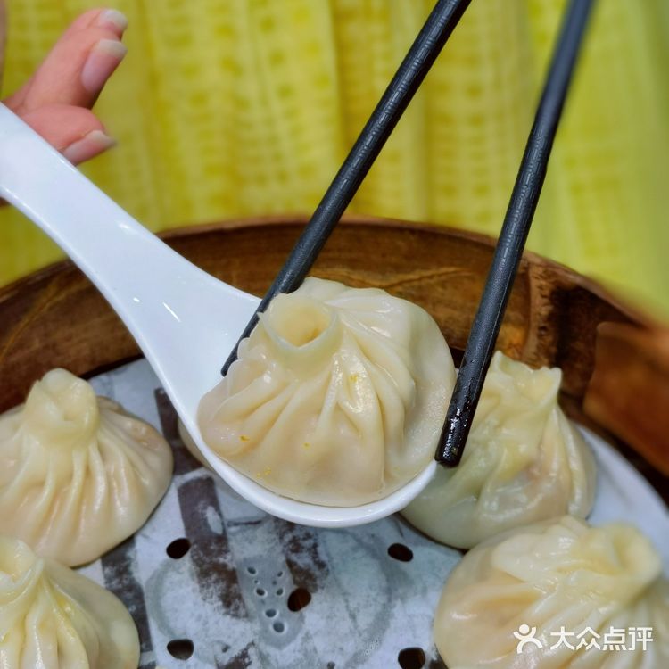 上海蟹粉小笼推荐|莱莱小笼·乔艾