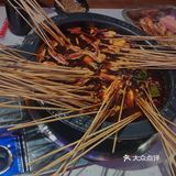 自助串串香40一位无限极，还有免费解腻的酸梅汁哦～
