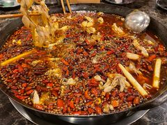 -鸿顺老铁锅美蛙鱼府(解放碑店)