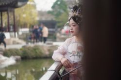 -一揽芳华汉服旗袍体验馆(拙政园店)