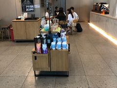 -星巴克臻选(深圳龙华红山天虹店)