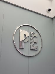 -PE SALON