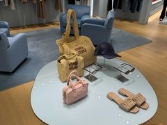 -MIU MIU(海信广场店)