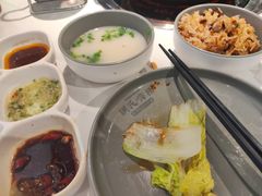 -洪氏嗨捞·广东猪肚鸡·椰子鸡火锅(西咸万象城店)