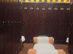 -碧中海汤泉汗蒸酒店