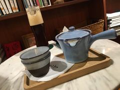 -彳亍咖啡·这里(水湾路店)