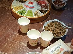 -怪噜范·老贵阳街头名小吃(鸿通城店)