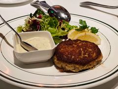 招牌蟹肉饼-Wolfgang’s Steakhouse 沃夫冈牛排馆(上海白玉兰广场店)