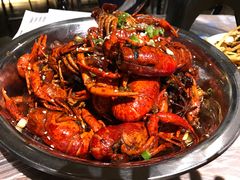 -巴厘龙虾·榜首油焖大虾(音乐学院·沿江酒馆店)