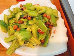 -亿牌牌东北烧烤(怀特店)