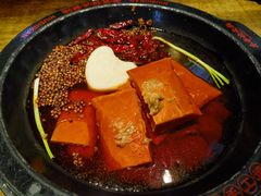 -牛市坎火锅(建设路店)