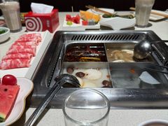 -海底捞火锅鲜切牛肉主题店(长寿路店)