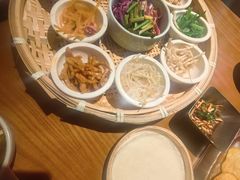 -包整·丝娃娃(一览甲秀楼风景店)