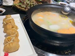 -大匠工房古船木艺术餐厅·猪肚鸡专门店(长白仙岛店)