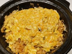 蟹黄煲仔饭-屋里厢上海菜馆