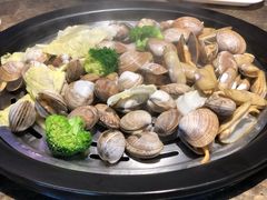 一筐贝壳-日进一片海.生腌海鲜火锅.宵夜烧烤(三里屯总店)