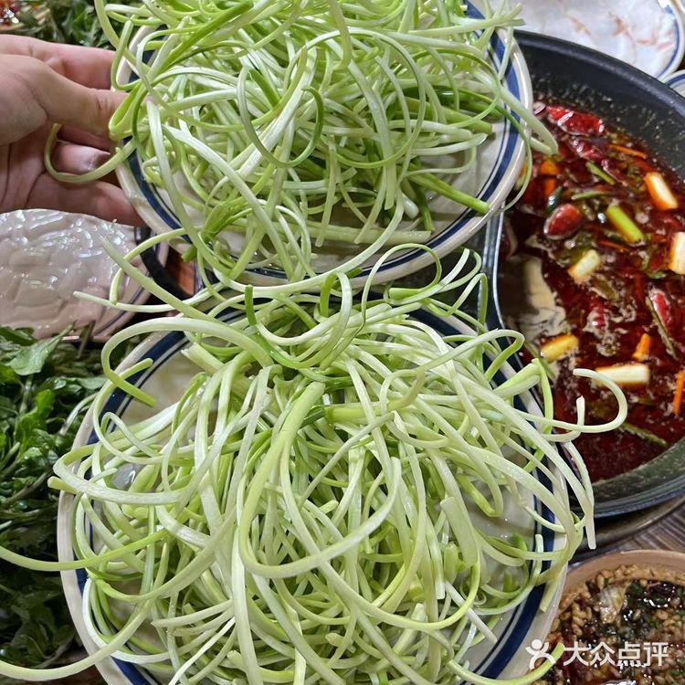 就在乐山，你真的不能错过这家跷脚牛肉火锅‼️