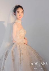 -Lady  Jane高端婚纱礼服馆