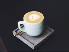 -UNI UNI(环亚凯瑟琳店)