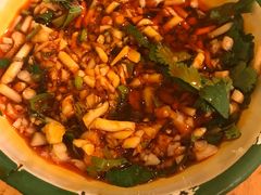 -拈签一笑黄牛肉辣卤串串