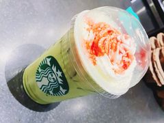 圣诞雪树抹茶拿铁-星巴克(大连柏威年店)
