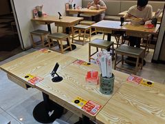 -魔都三兄弟酸辣粉·蘸卤炸串(虹桥万科店)