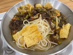 -爱民螺蛳粉(梧州国泰广场店)