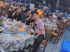 -三亚新鸿港水果一级批发市场