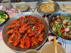 -巴厘龙虾·榜首油焖大虾(音乐学院·沿江酒馆店)
