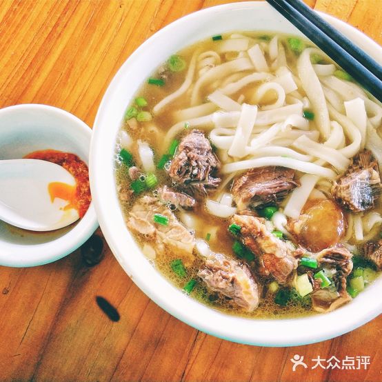 津味牛杂火锅店