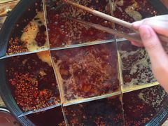 岗上渣渣老火锅(体育馆中门店)-岗上渣渣老火锅(两路口店)