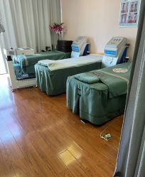 -亮丽妈妈·催乳通乳·产后恢复(万达店)