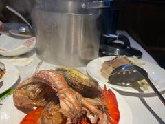 -领鲜活海鲜榴莲自助火锅(东门店)