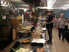 -圣丰索菲特·2 On 988 Café 自助餐厅