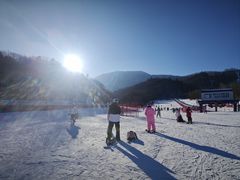 -亚布力新体委滑雪场