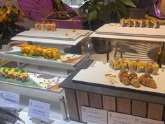 -腾阁自助餐厅(朝林广场店)