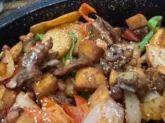 炕锅羊排-老钟家烤羊排·敦伊阁清真餐厅胡羊焖饼