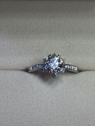 -威德钻石-克拉钻大本营(南京东路店)