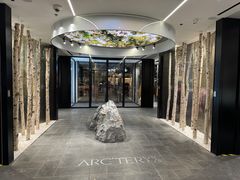 -ARC'TERYX始祖鸟(北京王府中环店)