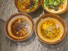 -鹿鸣山草本茶香火锅(园西路店)