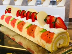 草莓蛋糕卷-解放碑威斯汀酒店-知味国际美食餐厅