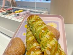 -好利来(上海长宁龙之梦店)
