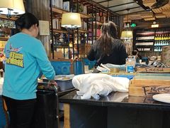 -领鲜活海鲜榴莲自助火锅(东门店)