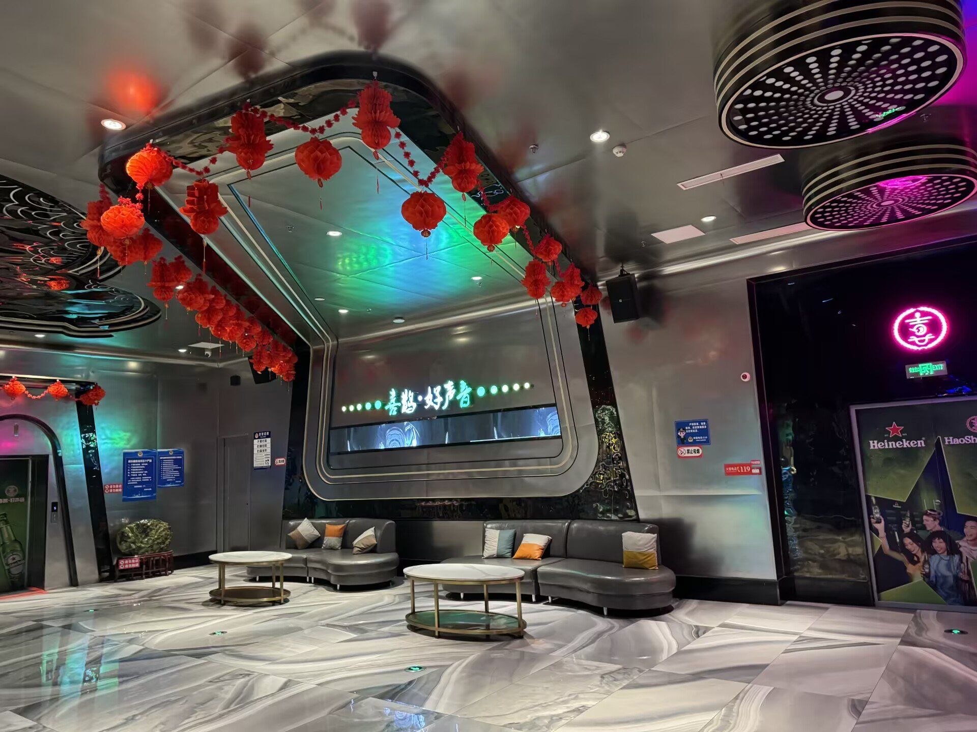 唱到嗓子哑也停不下来