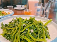 -二厨·吊桥小院·脆皮烧鸡公·本地农家菜(沿江西路店)